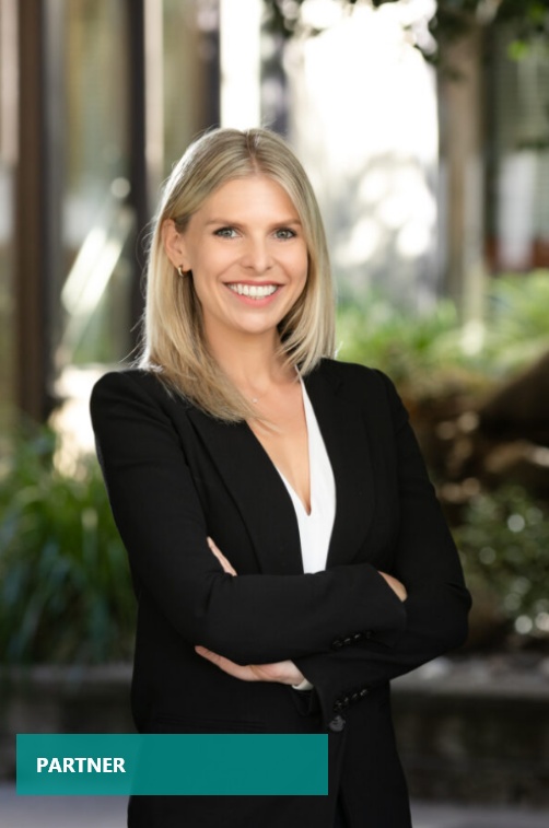 "Léa Navratil, experienced real estate lawyer at Silver Law with a background in business administration and over a decade in conveyancing and client service."